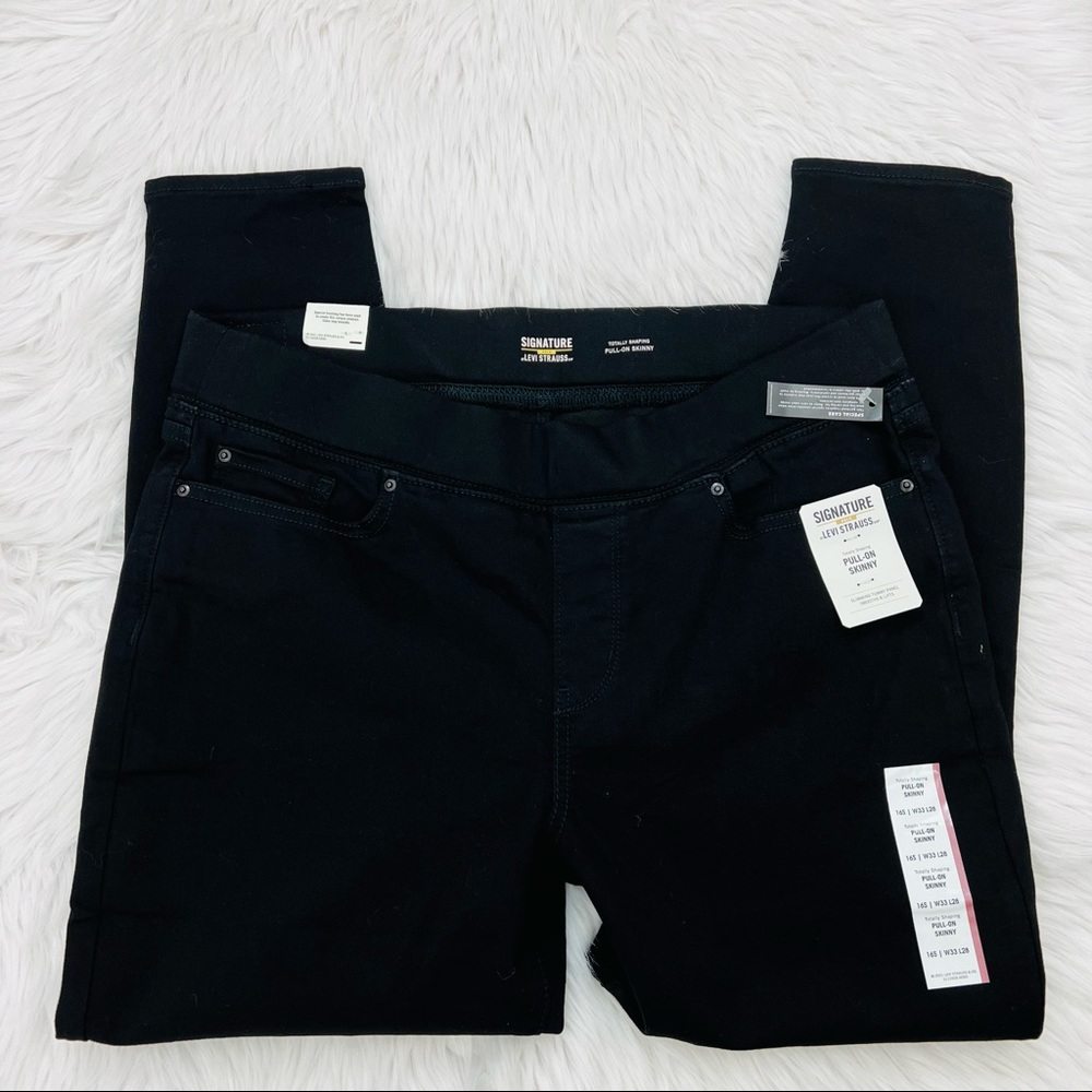 Levi’s Totally Shaping Pull On Skinny Jeans